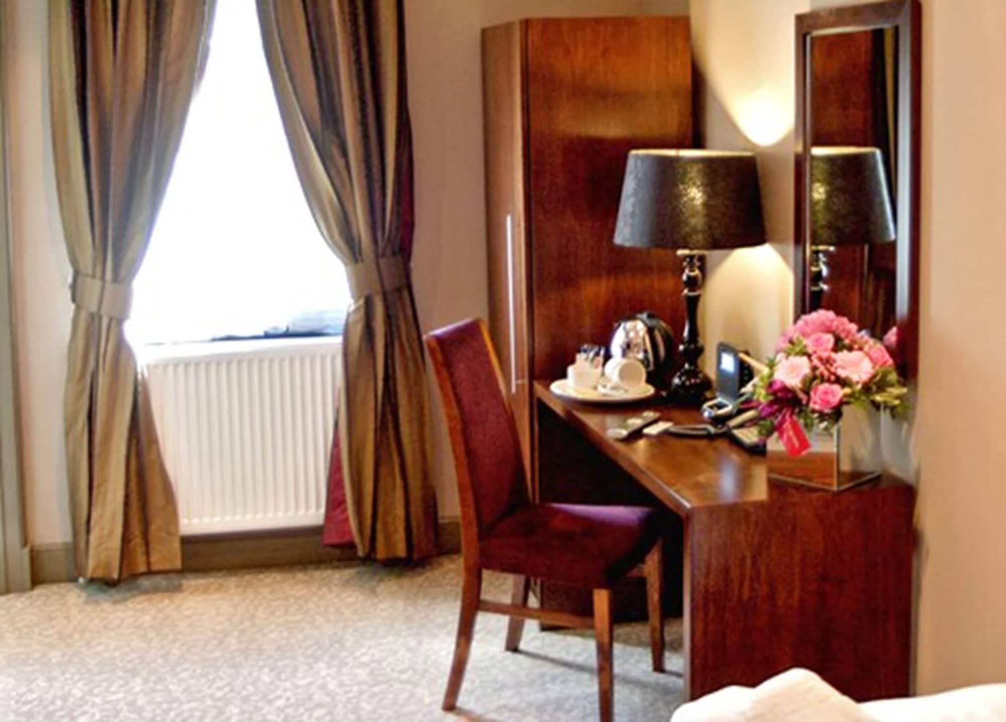 Lynnhurst Hotel Johnstone Eksteriør bilde