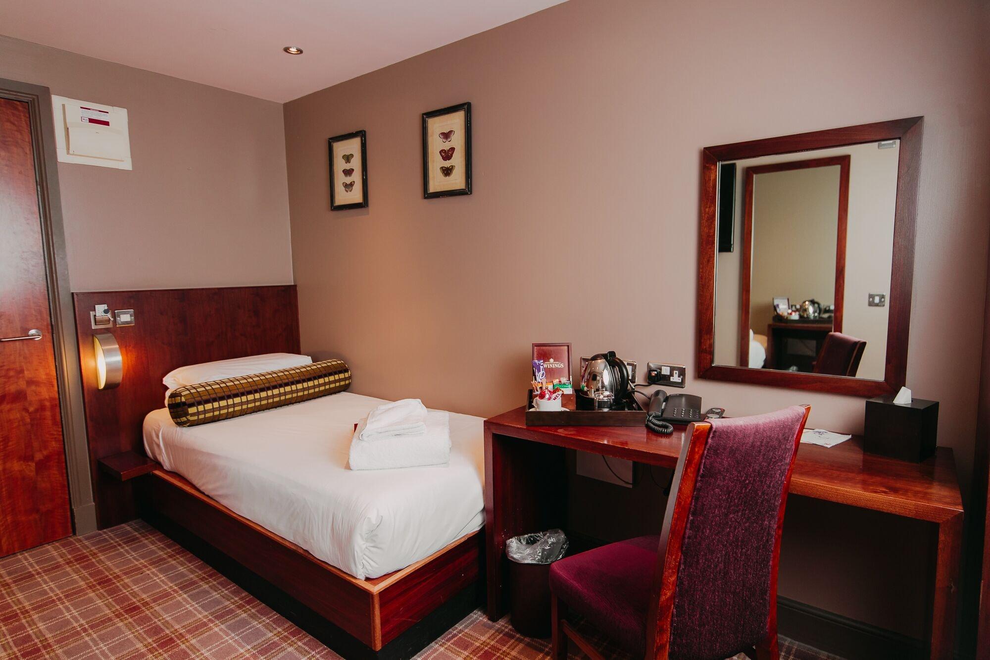 Lynnhurst Hotel Johnstone Eksteriør bilde