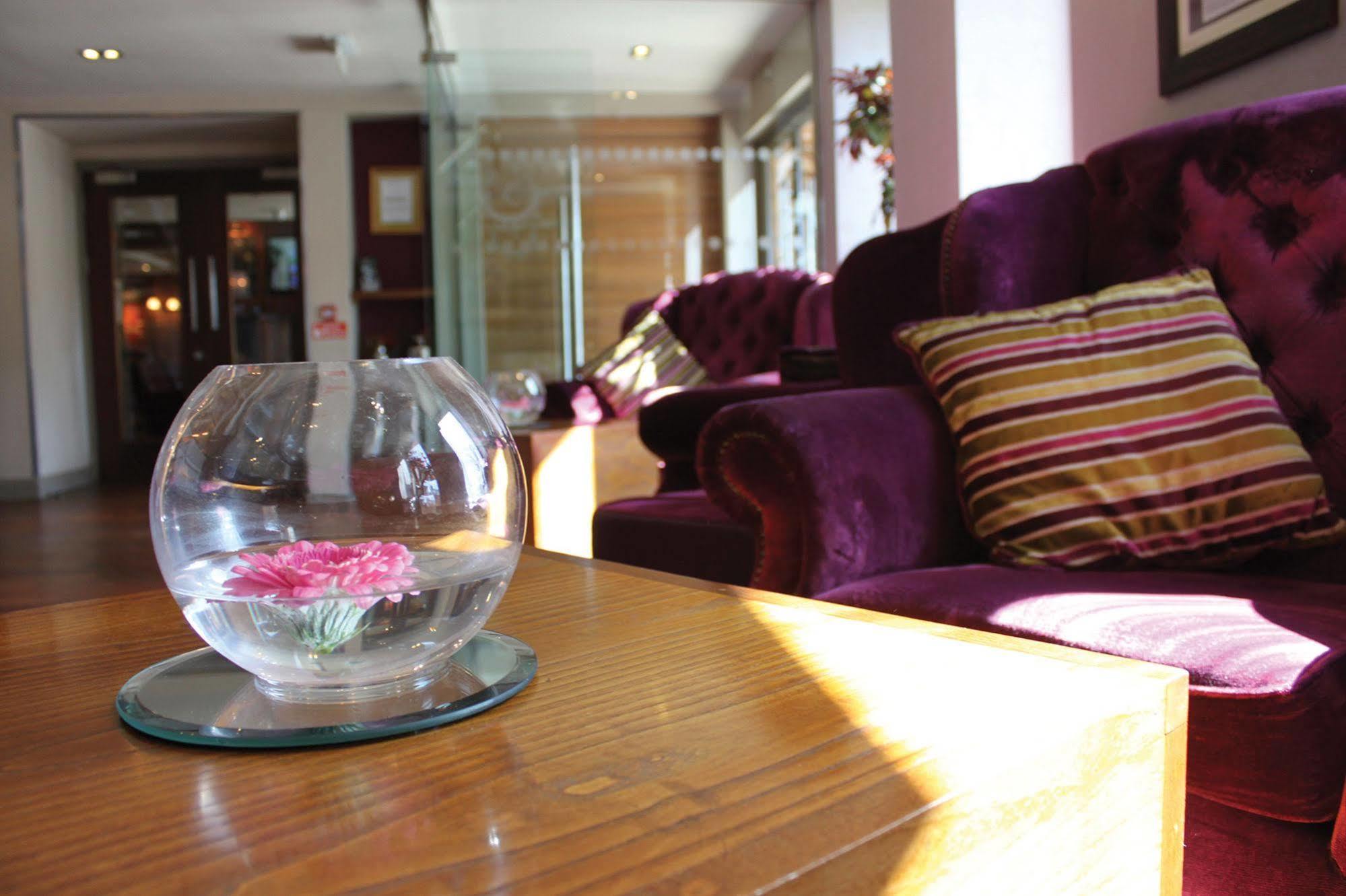 Lynnhurst Hotel Johnstone Eksteriør bilde
